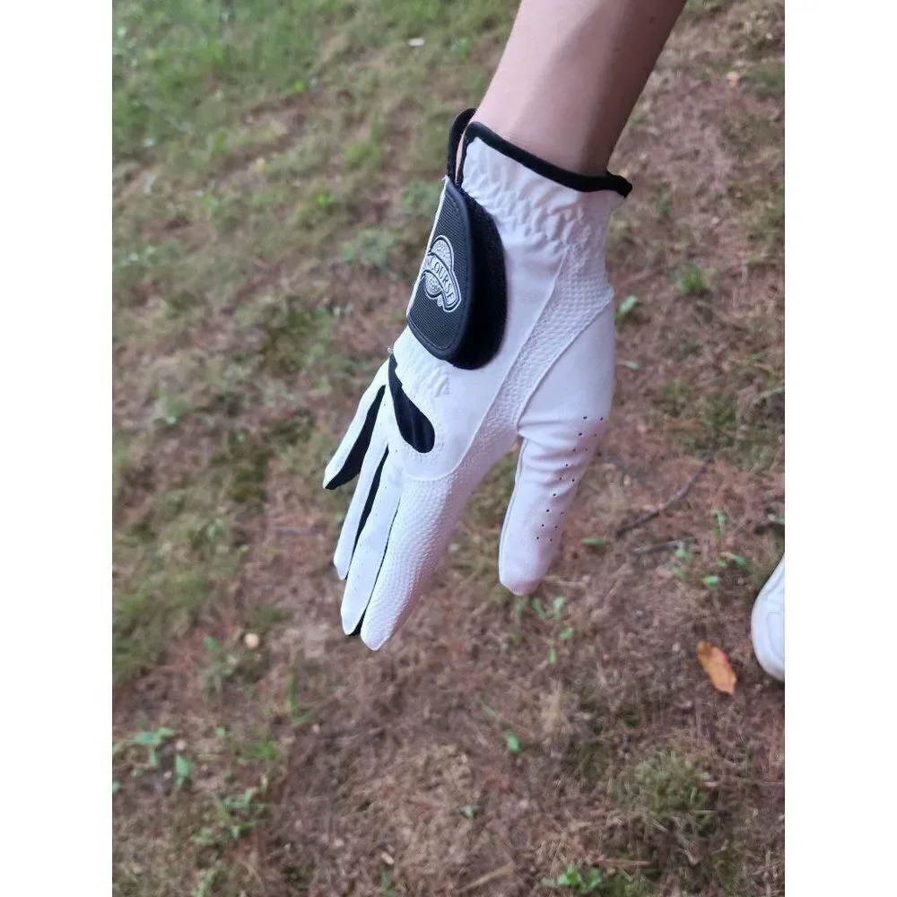 On Course  Small Golf Right Handed Glove